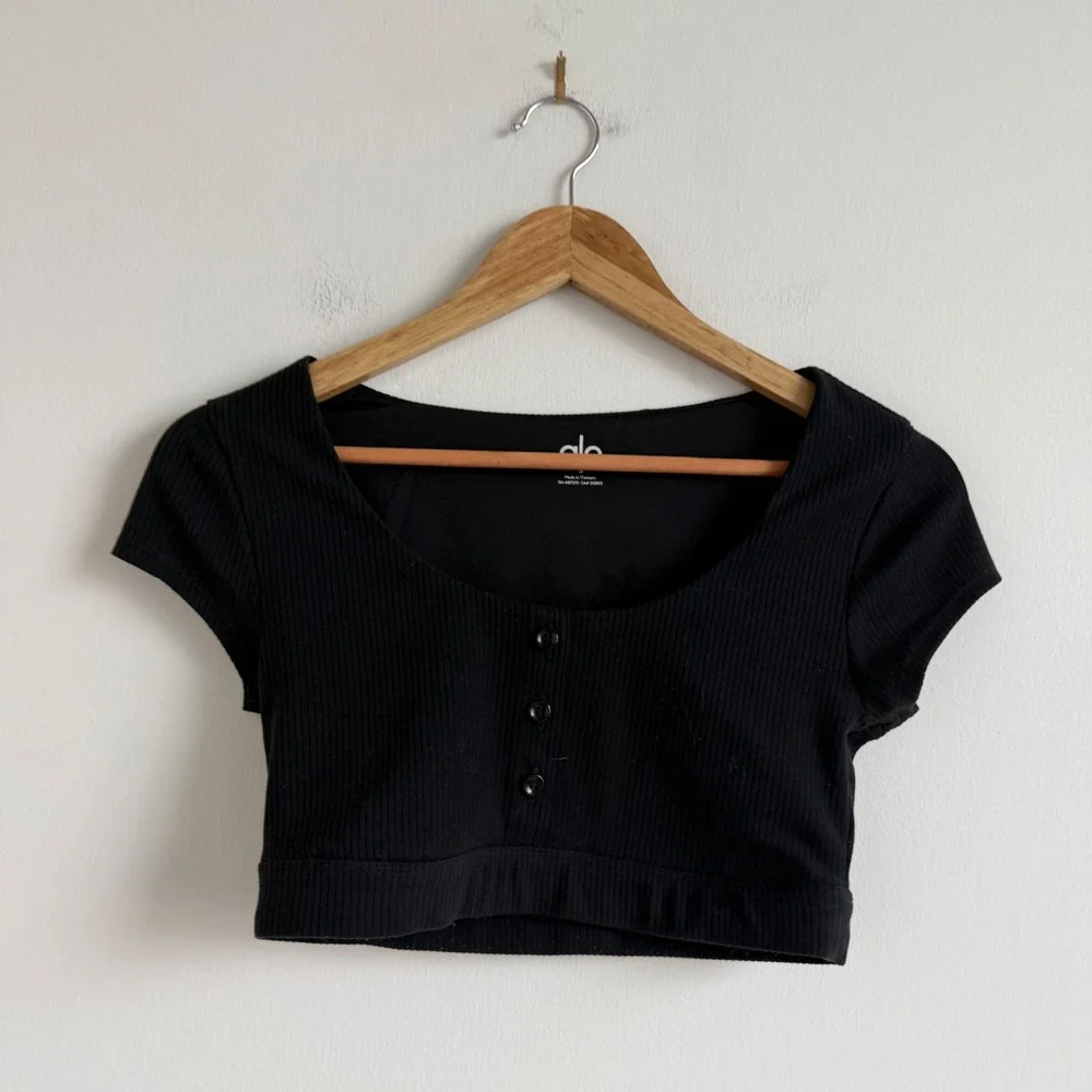 Alo Yoga Blissful Henley Black Crop Top Women's‎ Size Small